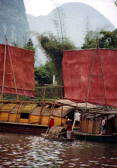 110 Yangshuo.jpg (39564 bytes)