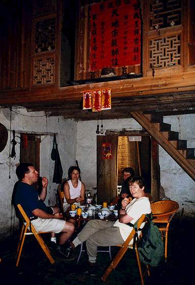 125 Yangshuo.jpg (39890 bytes)