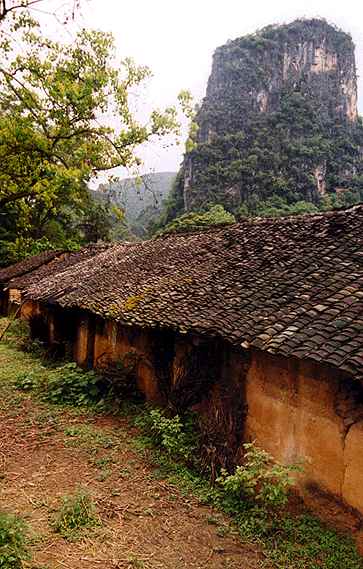 128 Yangshuo.jpg (39596 bytes)