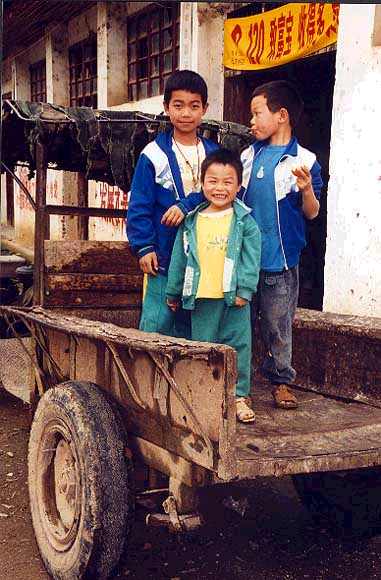 136 Yangshuo.jpg (39944 bytes)