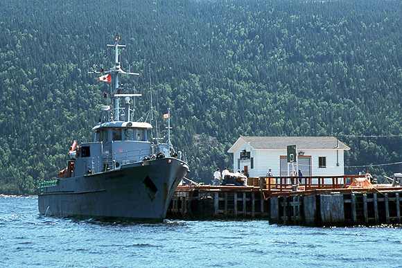 harbour deep.jpg (40004 bytes)